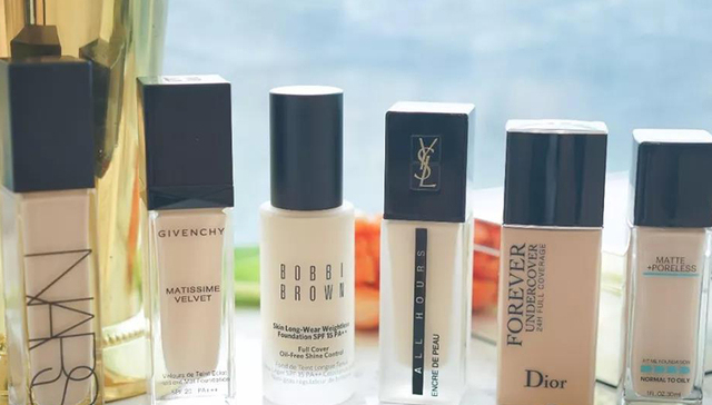 哪个粉底液最适合夏天？我们测评了最火的几款