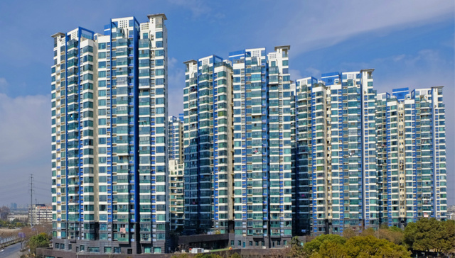 上半年全国商品房销售额6.7万亿 房企购地约1.1亿平米