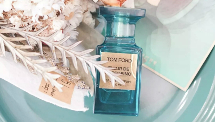 为啥法国女人都爱把它穿在身上？