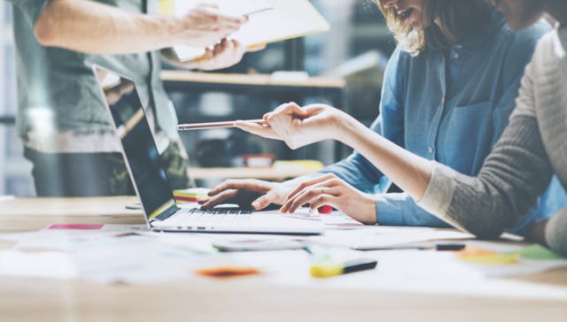 今日视点：顺畅房地产行业各环节 引导和稳定市场预期