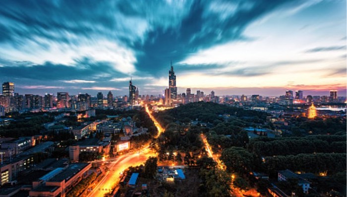 均价25000元/㎡，燕子矶板块利好不断，发展呈现新格局