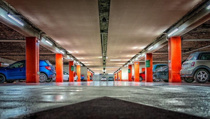 广州“开四停四”正式开罚 “广佛候鸟”选择混搭出行