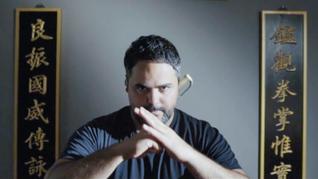 他是意大利人，他在捍卫最后的武林