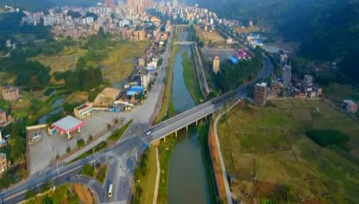 连山致力打造县城开放式3A景区