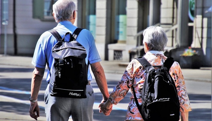 港澳台居民申领居住证 可参加社保和使用公积金