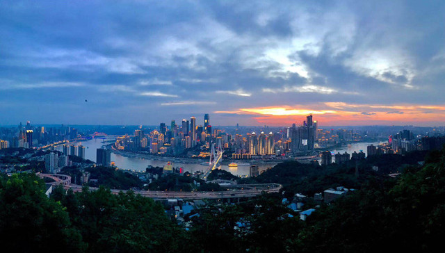 在重庆的每一个历史阶段都有一座“朝天门”