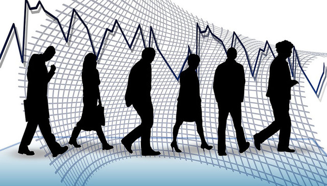 裁员瘦身 地产商经历阵痛