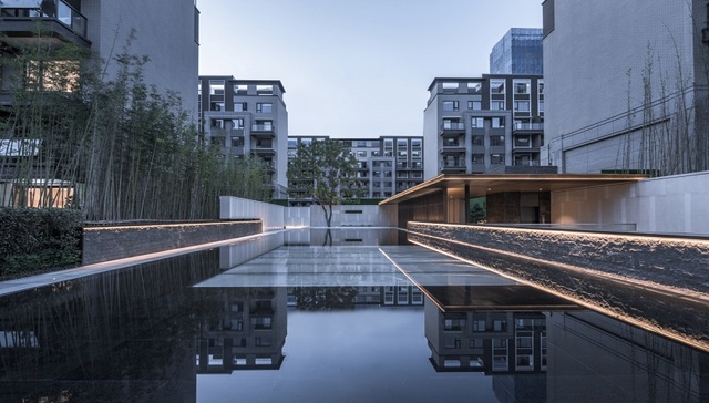 多少人在面临：买了怕跌，不买怕涨