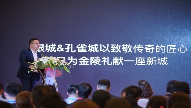 城市革新之作，银城tangram生活场首发空港会展小镇