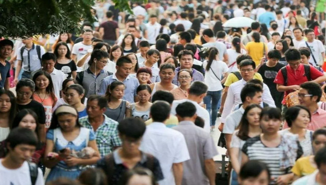 地产下行？ 旺铺正红