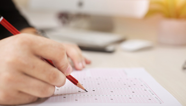 广东超15万人国考过审 最热门职位竞争比达4040:1