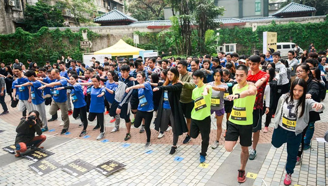 环市东“垂直马拉松”大赛11月16日举行 二百选手勇登高