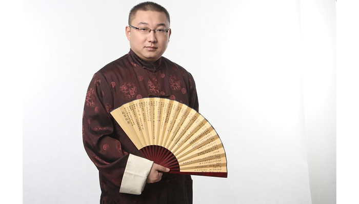 从刘墉智斗和珅 悟职场生存之道