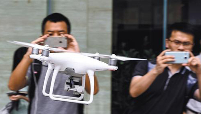 深圳无人机飞行管理试点启动 市民可上网申请飞行