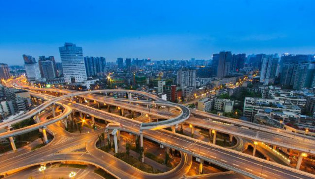 年底收官  那些年成都“追而不得”的板块终于放量了