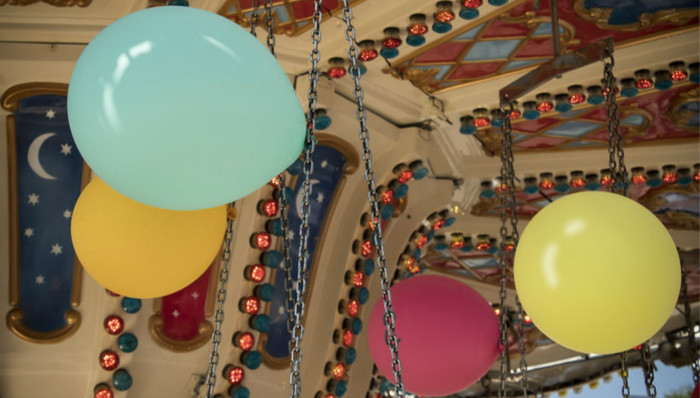 佛罗伦萨小镇开启时髦圣诞，缤纷活动拉开情意暖冬序幕