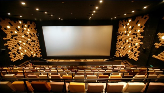 院线市场开启“非票”之战