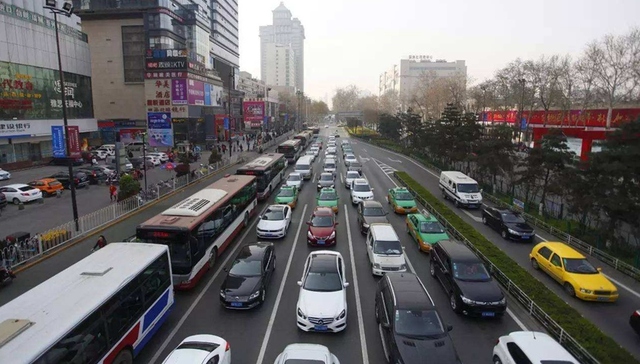 西安交通属“亚健康”，公共出行指数排名第一
