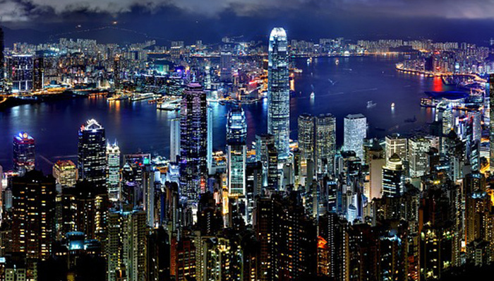 香港一手楼市现“小阳春”，新鸿基两小时套现逾10亿港元