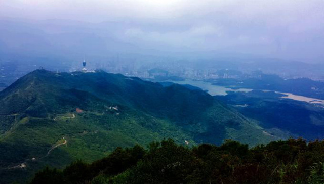 “我喜欢学校，但去学校的路太冷了” |《让改变发声》微电影暖心上线