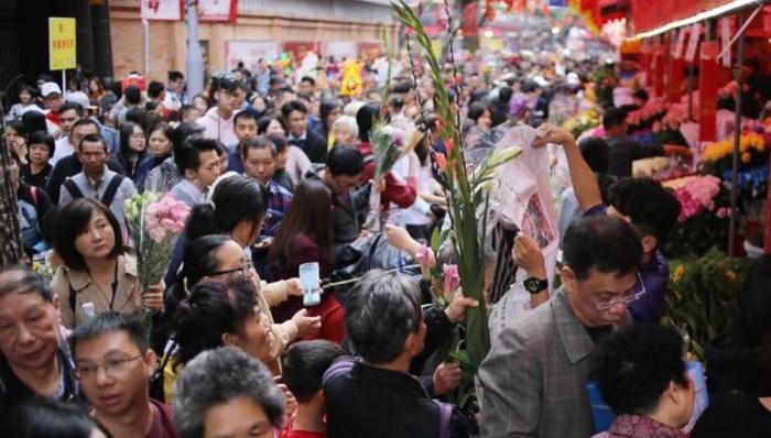 广州春节实探：这些地方挤爆了