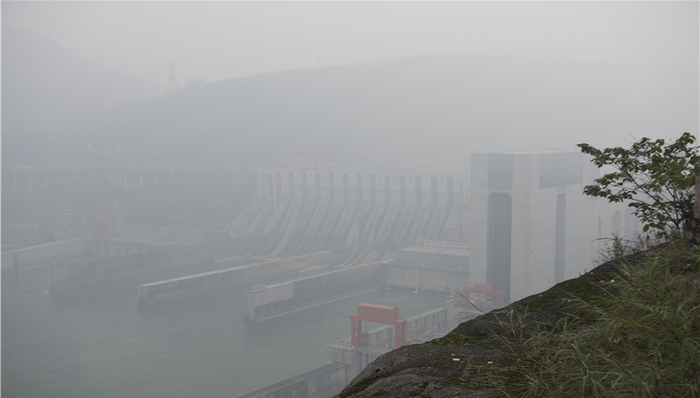 国网重塑A股版图，岷江水电重组“七连板”