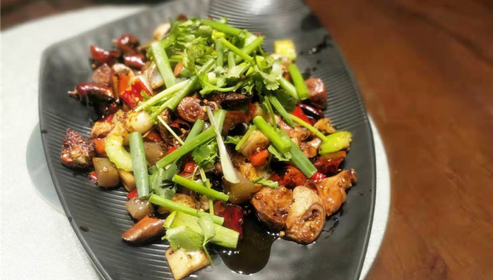 川菜店“张妈妈”在京热度下滑，元老网红餐厅连锁发展尴尬