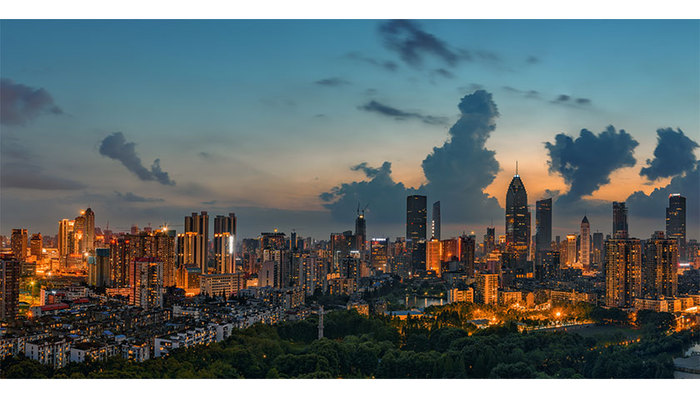 龙光2018年核心利润增长65.7%至76.6亿元