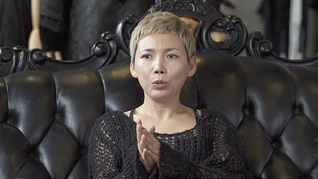 生孩子后照样酷！41岁朋克妈妈设计炫酷服装，年销千万