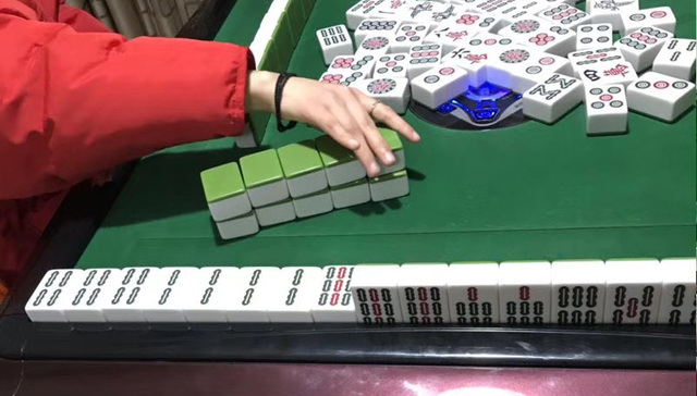 四川全省禁止全省党员干部“赌博敛财”