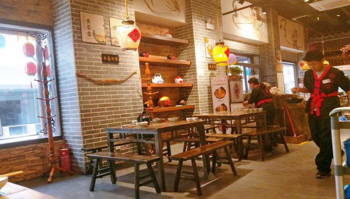 “一证五开”的外卖店是如何藏身闹市躲过监管的？