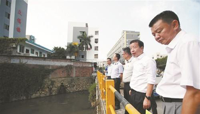 肖亚非：抓好“三大沿线”综合整治，不断提升城市形象和内涵