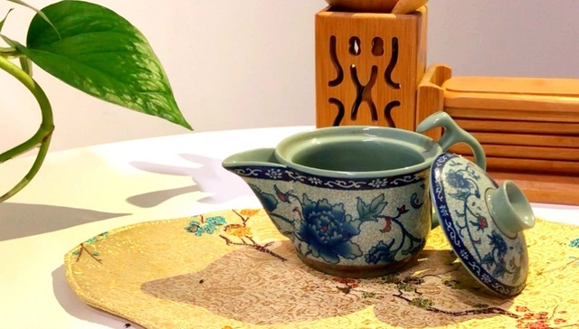 新式茶饮会成为传统茶行业拿下年轻客群的突破口吗？