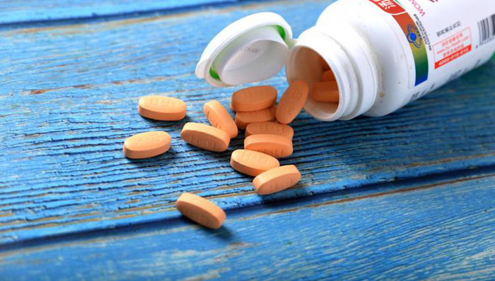 “重推广，轻研发”，药企赚的钱一半花在销售投入上