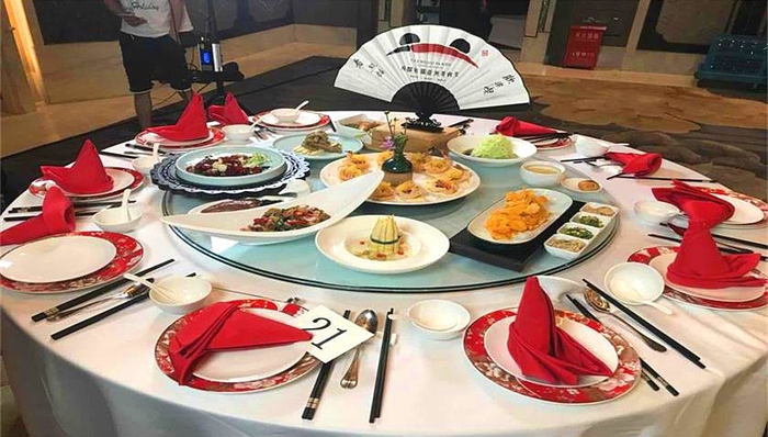 成都熊猫亚洲美食节“天府家宴”于5月14日晚开宴