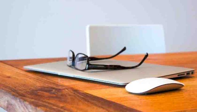 联想推全球首款可折叠电脑 技术、价格两大挑战待解