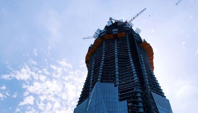 官方否认绿地中心整栋出售，地标之下的居住氛围已成型