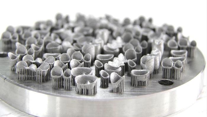 重庆青年是如何将3D打印假牙卖到德国的？