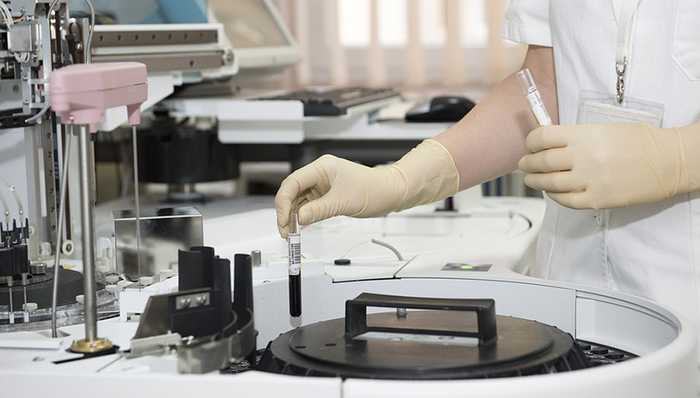 生物医药企业闯关科创板： 狂欢背后的危与机