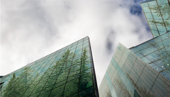 际华集团3.52亿挂牌邢台13万平米“财富中心”股权及债权