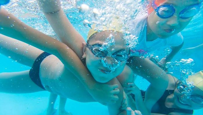 重庆卫健委：海派健身、洲际酒店等45个游泳场所卫生不合格