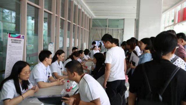 开通绿色通道，华西第二医院关注高龄高危产妇健康