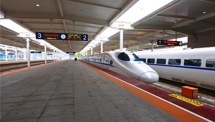 重庆北站南广场10日起封闭改造，30对列车始发站调整