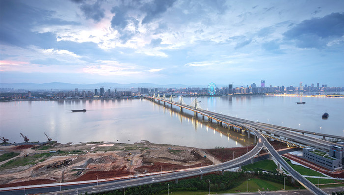 上海提升城市能级： 重点打造三大区域助推长三角一体化