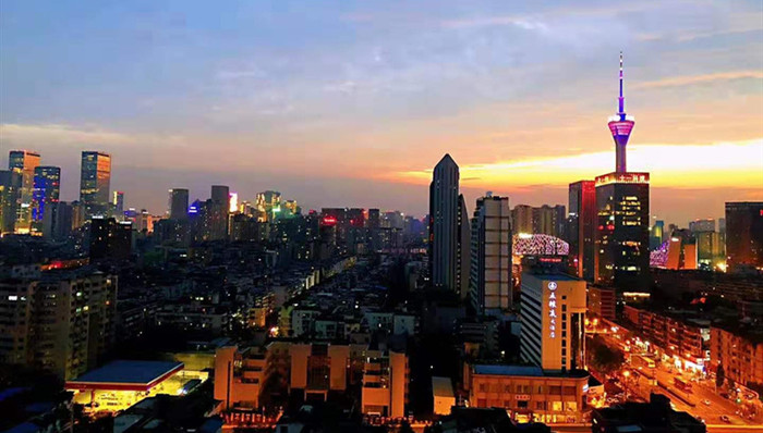 大刀阔斧再造营商环境，探讨外资为何瞄准成都