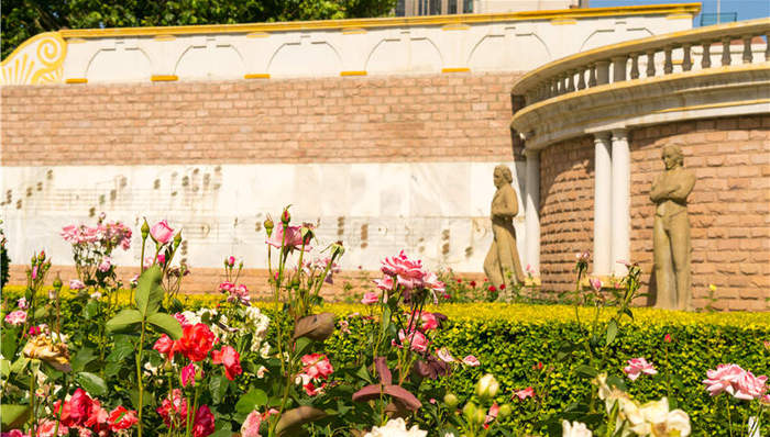 中国房地产市场拒绝“大起大落”