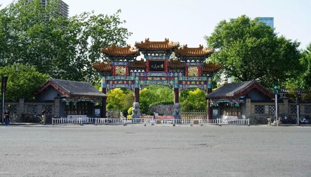 人民公园：镶嵌在繁华闹市中的“绿宝石”