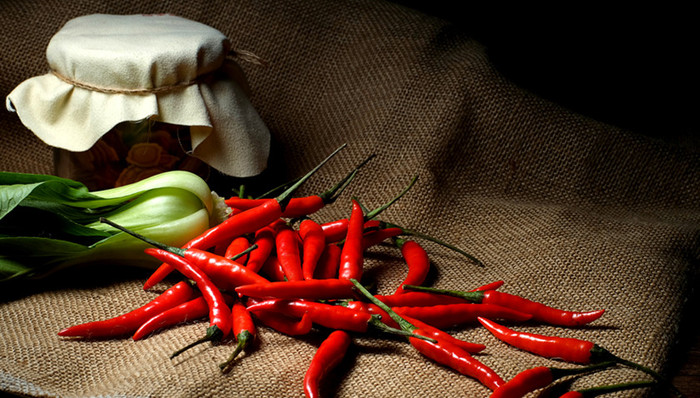 天味食品拟向子公司增资超3亿元