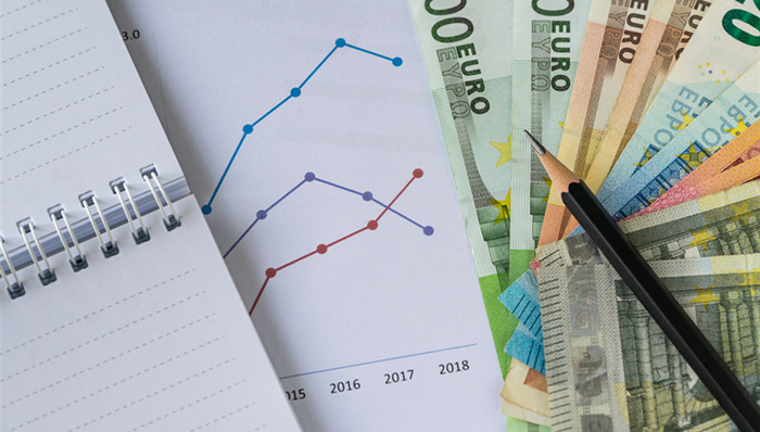 长生人寿上半年保险业务收入同比降六成，净现金流为负