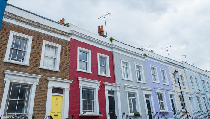 国人房产何其多